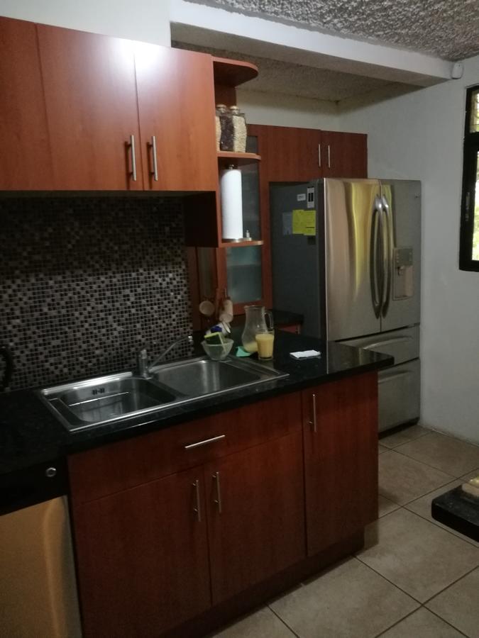 דירות גואטמלה Casa Familiar La Arboleda מראה חיצוני תמונה