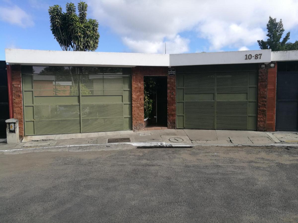דירות גואטמלה Casa Familiar La Arboleda מראה חיצוני תמונה